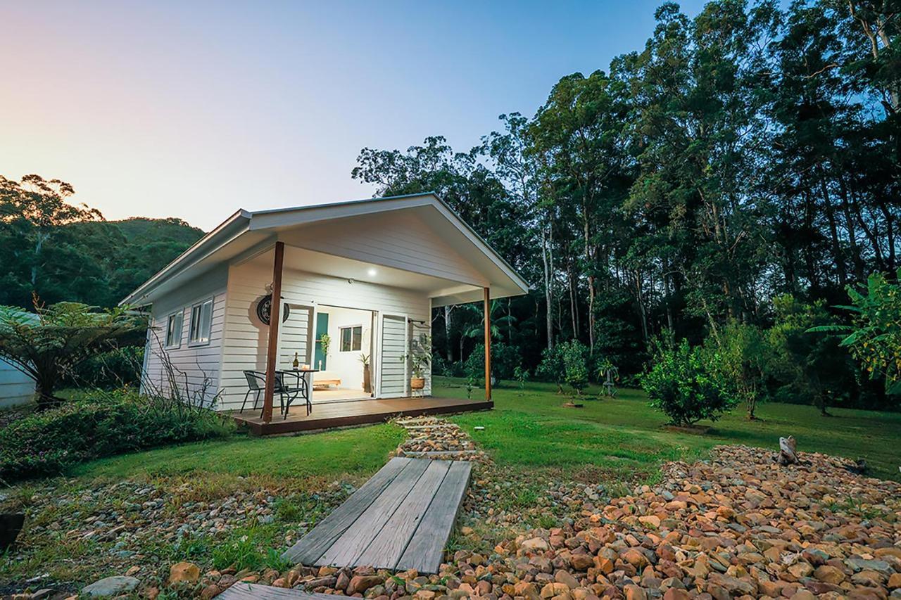 The Poolhaus Retreat - Peaceful Private Studio Valdora Екстер'єр фото