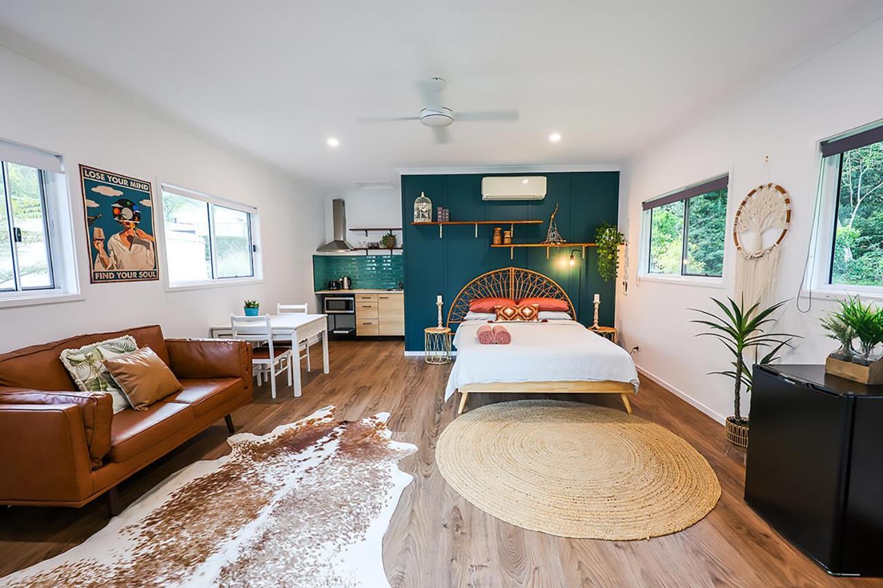 The Poolhaus Retreat - Peaceful Private Studio Valdora Екстер'єр фото