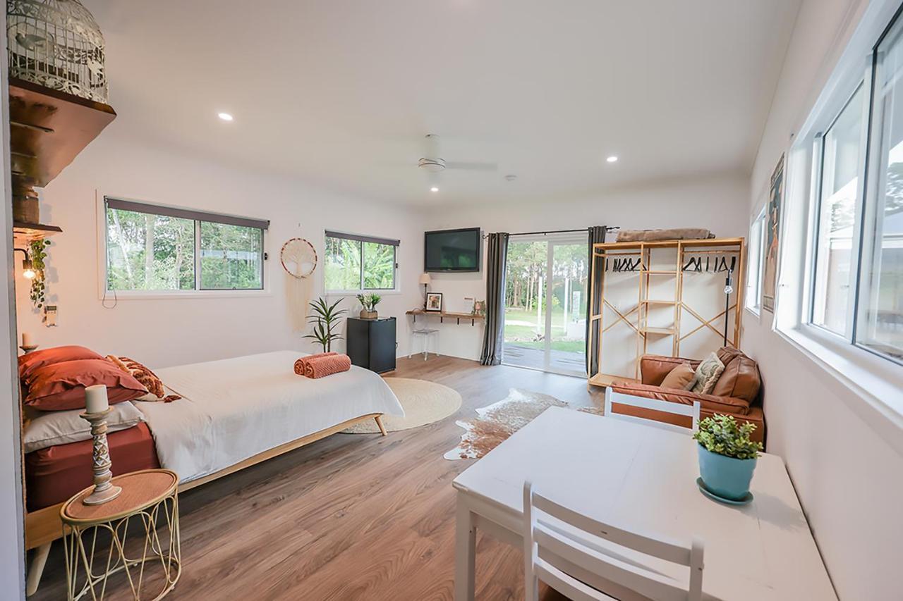 The Poolhaus Retreat - Peaceful Private Studio Valdora Екстер'єр фото